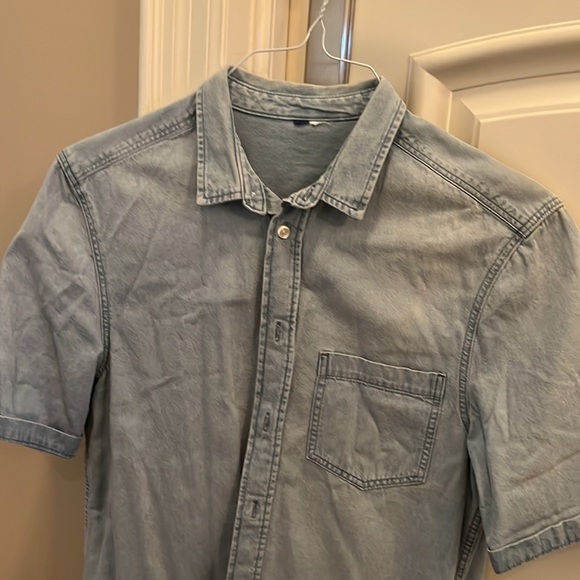 Short sleeve, denim shirt - Picture 2 of 2